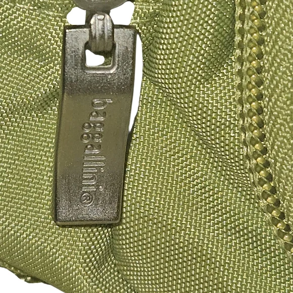 Baggallini Green and Black Messenger Bag - Picture 7 of 16